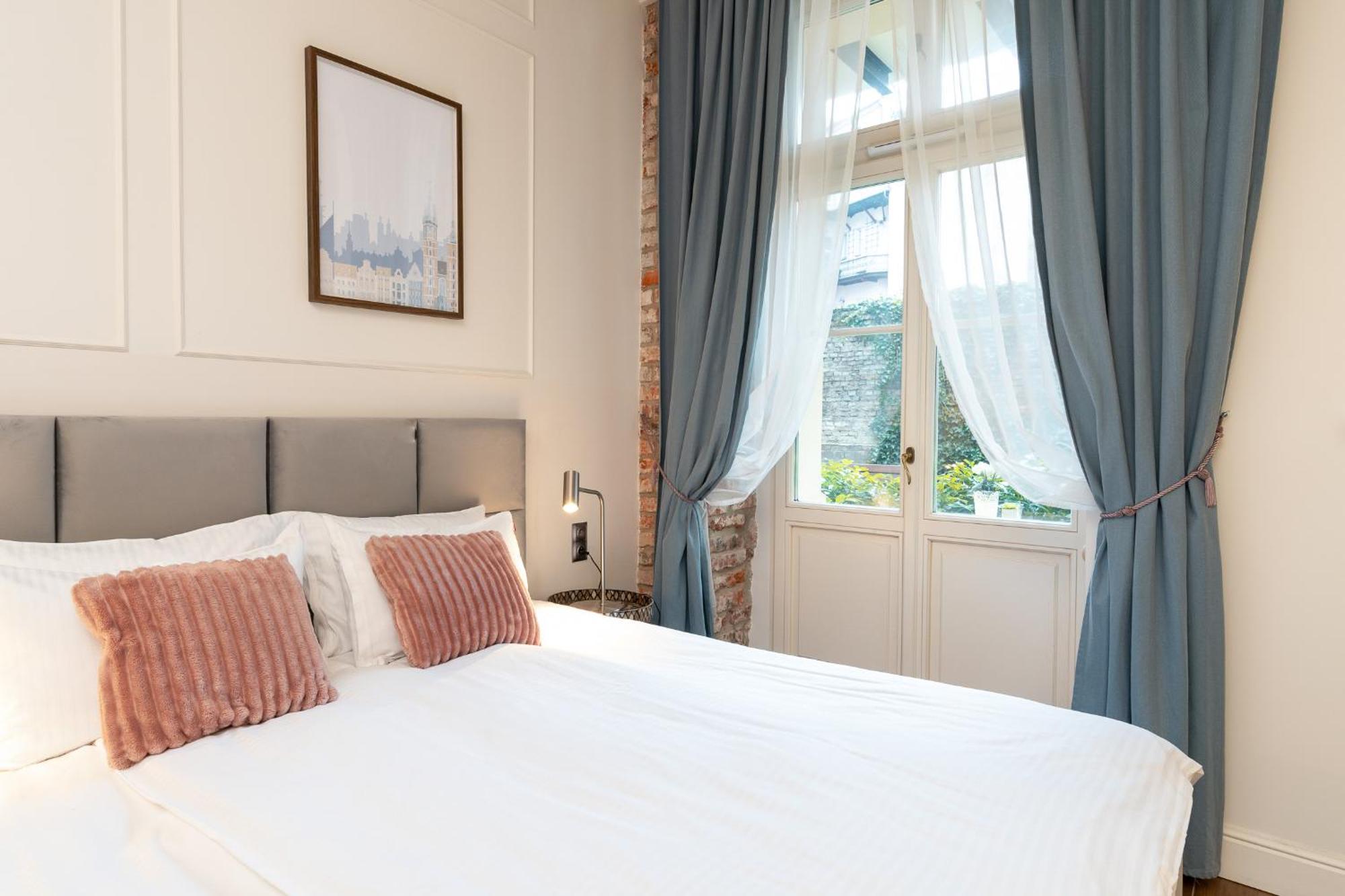 Cozy Apartment In Old Town Cracovia Esterno foto